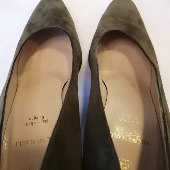Bruno Magli Suede Italian Vero Cuoio Olive Green Wooden Block Heel Pumps Size 9 - Picture 8 of 16